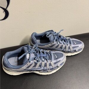 Nike Women's Gray and White Sneakers